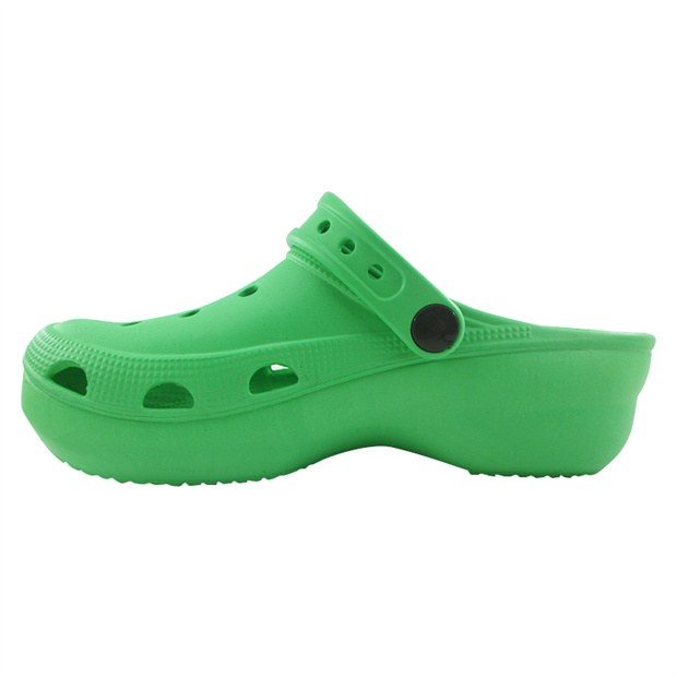 Chinese factory cheap price sandals supplier orthopedic outdoor beach shoes croc classic nurse white clog slippers for women